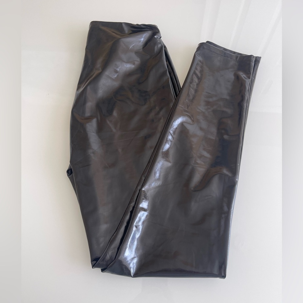 H&M Divided black faux pantent leather vinyl leggings - Picture 9 of 14